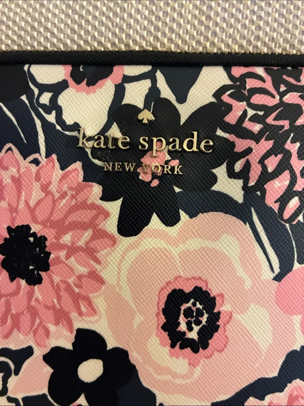 kate spade 15in pink &Black Dahlia Floral Laptop Sleeve-durable textured PVC-NWO